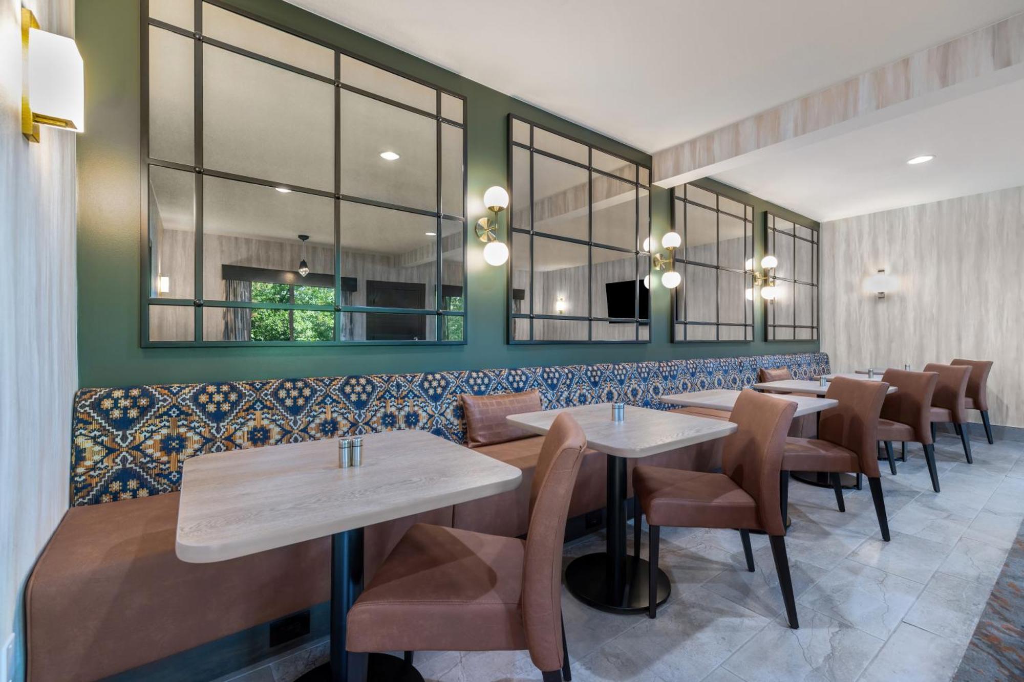 Hotel The Newberry Bend, Tapestry Collection By Hilton 4*